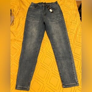 🆕Fashion Nova Kiley Control Curvy Stretch Jeans - SIZE 13
